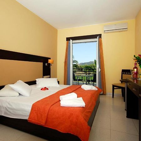 Hotel Denny'S Inn Alimos Zimmer foto